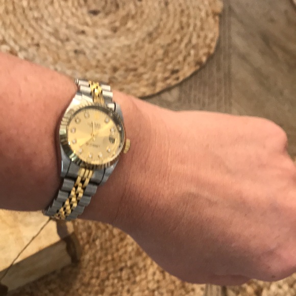 Stainless steel & Gold Tone Women Watch - Picture 6 of 8